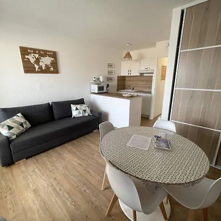 Moderne, Parking, Proche Et Port - Fr-1-723-95 Apartament